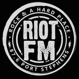 Logo de Riot FM