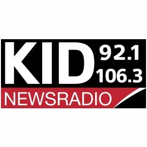 Logo de KID / KIDG / KIDJ / KWIK Newsradio 590 / 1240 AM & 92.1 / 106.3 FM 106.3 FM